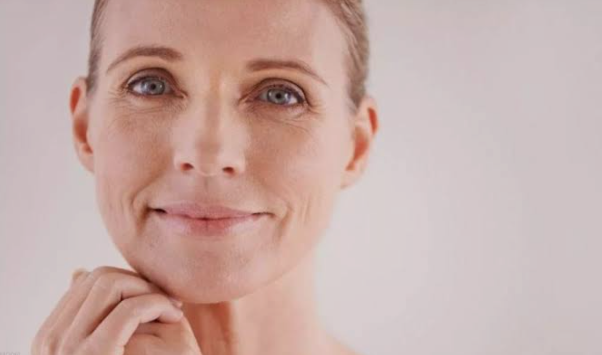 Expert Tips and Products for Reducing Fine Lines and Wrinkles 